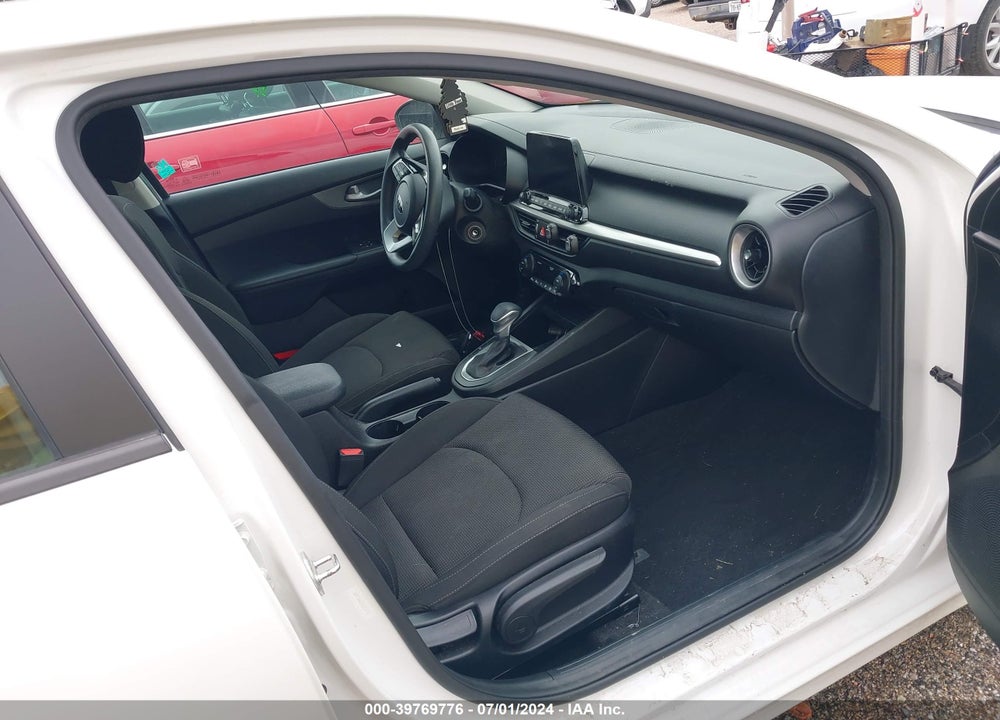 2019 KIA FORTE VIN: 3KPF24AD5KE014760