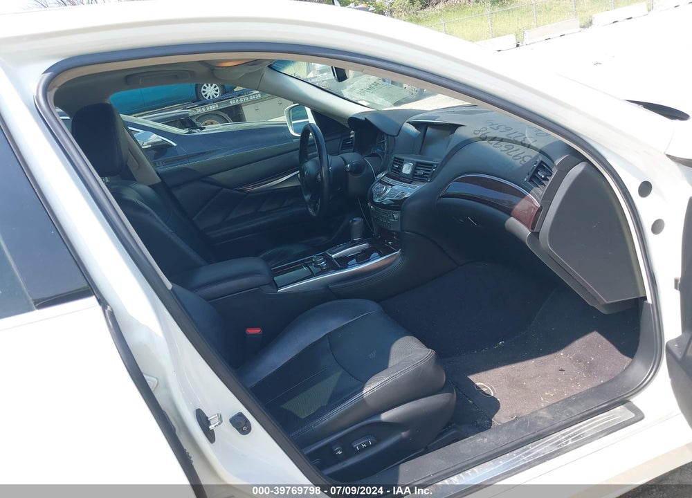 2011 INFINITI M37X VIN: JN1BY1ARXBM372450