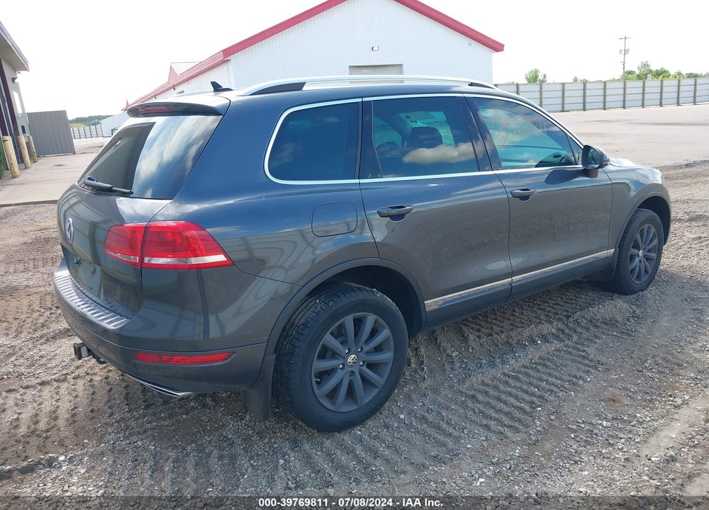 2011 VOLKSWAGEN TOUAREG TDI SPORT VIN: WVGFK9BP3BD004604