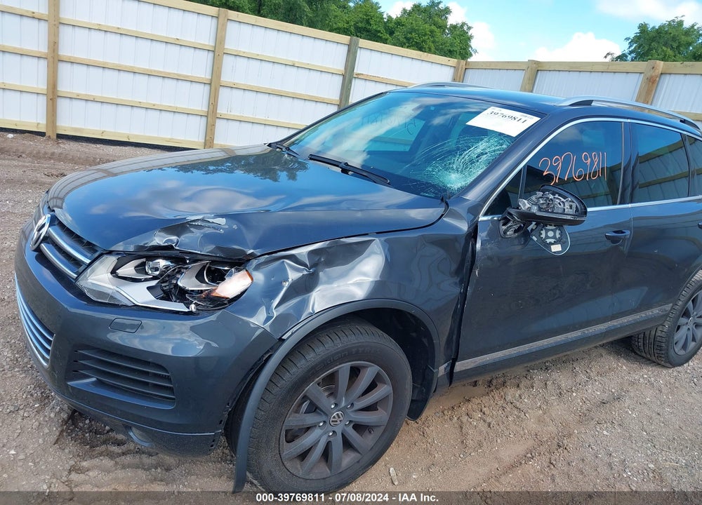 2011 VOLKSWAGEN TOUAREG TDI SPORT VIN: WVGFK9BP3BD004604