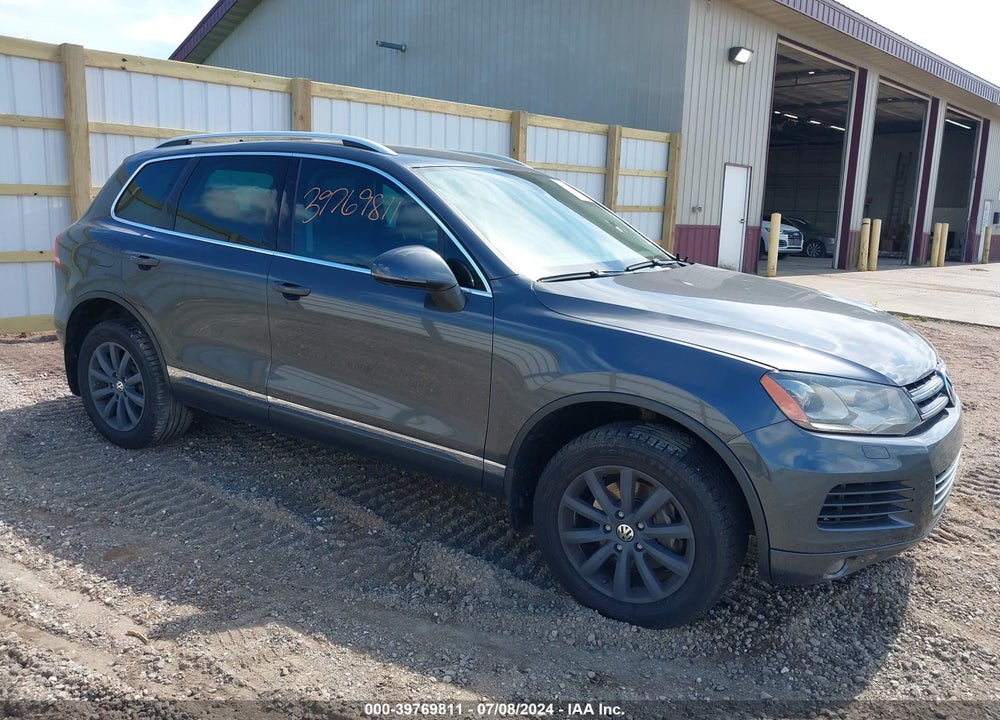 2011 VOLKSWAGEN TOUAREG TDI SPORT VIN: WVGFK9BP3BD004604