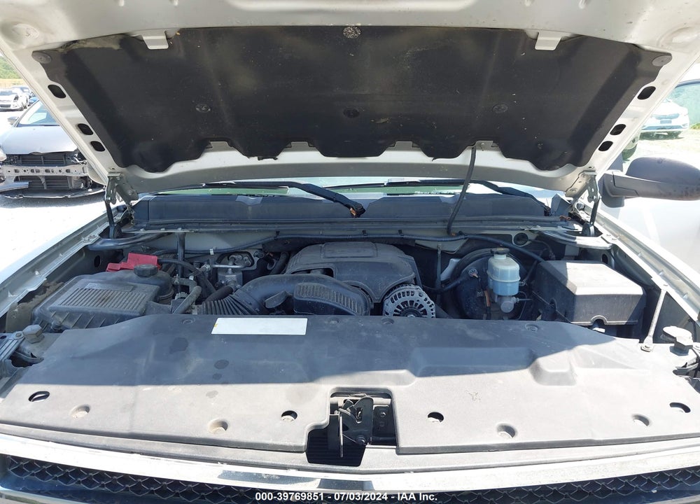 2010 CHEVROLET SILVERADO 1500 LT VIN: 1GCSKSE30AZ118001