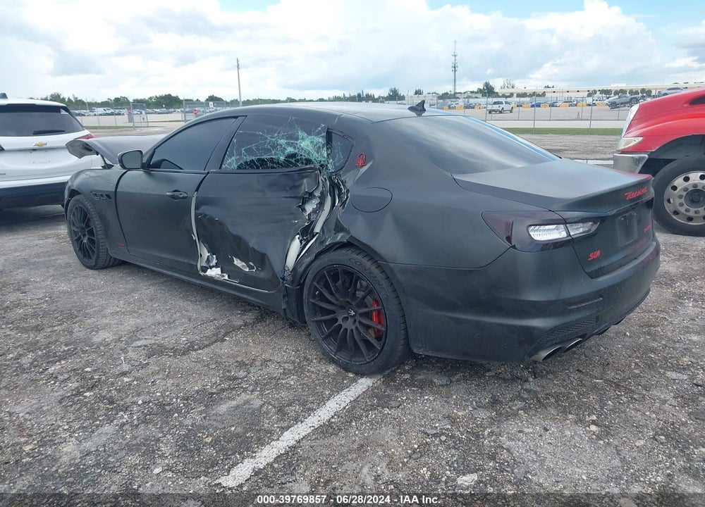 2017 MASERATI QUATTROPORTE S Q4 GRANSPORT VIN: ZAM56RRS8H1236667