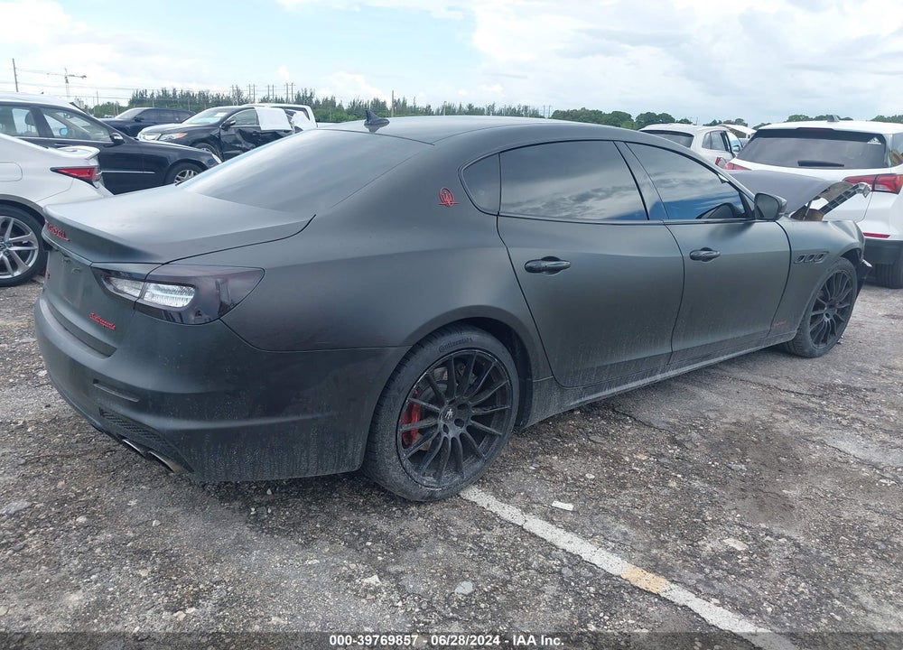 2017 MASERATI QUATTROPORTE S Q4 GRANSPORT VIN: ZAM56RRS8H1236667