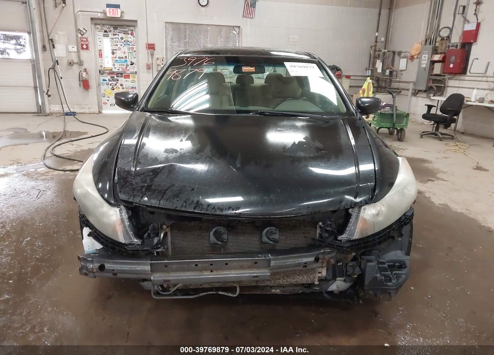 2010 HONDA ACCORD 2.4 EX-L VIN: 1HGCP2F84AA177083
