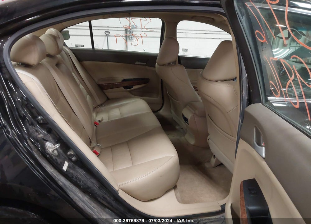 2010 HONDA ACCORD 2.4 EX-L VIN: 1HGCP2F84AA177083