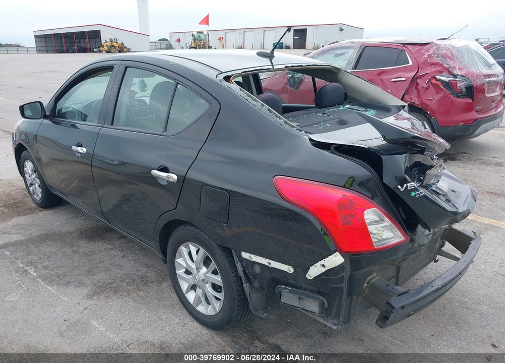 2018 NISSAN VERSA 1.6 SV VIN: 3N1CN7AP8JL828761