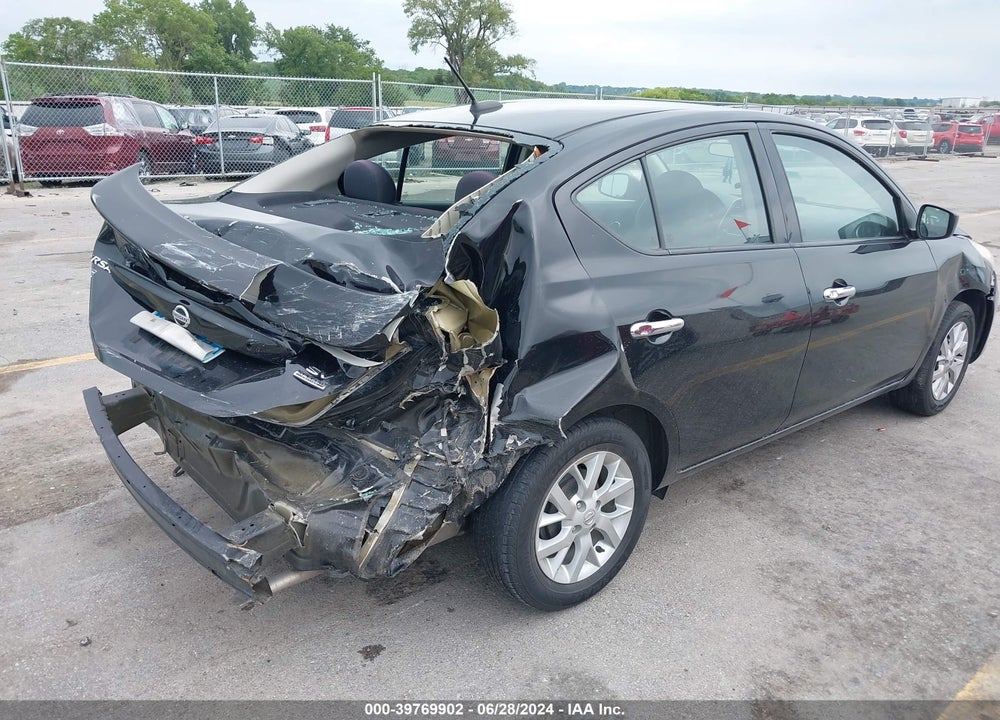 2018 NISSAN VERSA 1.6 SV VIN: 3N1CN7AP8JL828761