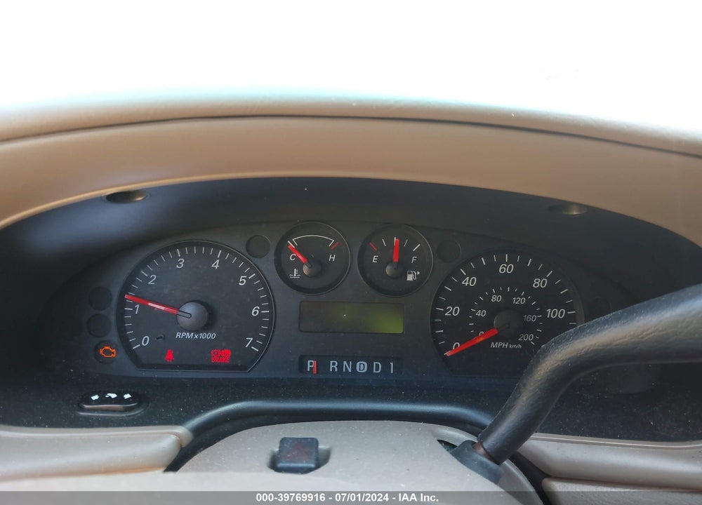 2004 FORD TAURUS SES VIN: 1FAFP55U14G101713
