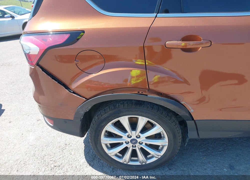 2017 FORD ESCAPE TITANIUM VIN: 1FMCU9JD6HUC33825