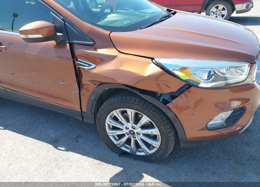 2017 FORD ESCAPE TITANIUM VIN: 1FMCU9JD6HUC33825