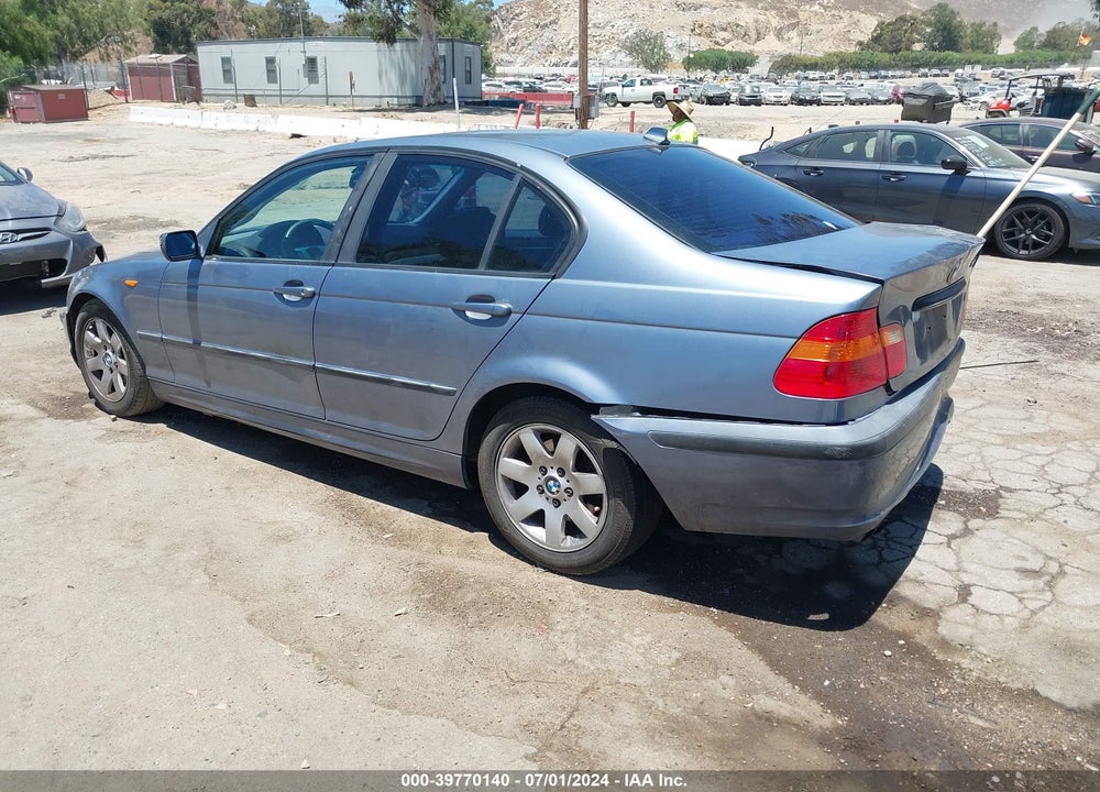 2004 BMW 325I VIN: WBAET37404NJ41910
