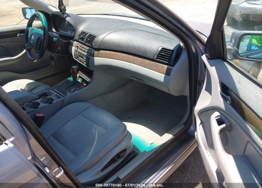 2004 BMW 325I VIN: WBAET37404NJ41910