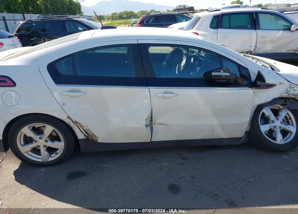 2015 CHEVROLET VOLT VIN: 1G1RD6E41FU142202