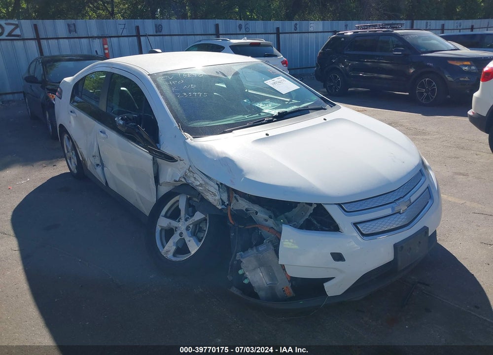 2015 CHEVROLET VOLT VIN: 1G1RD6E41FU142202