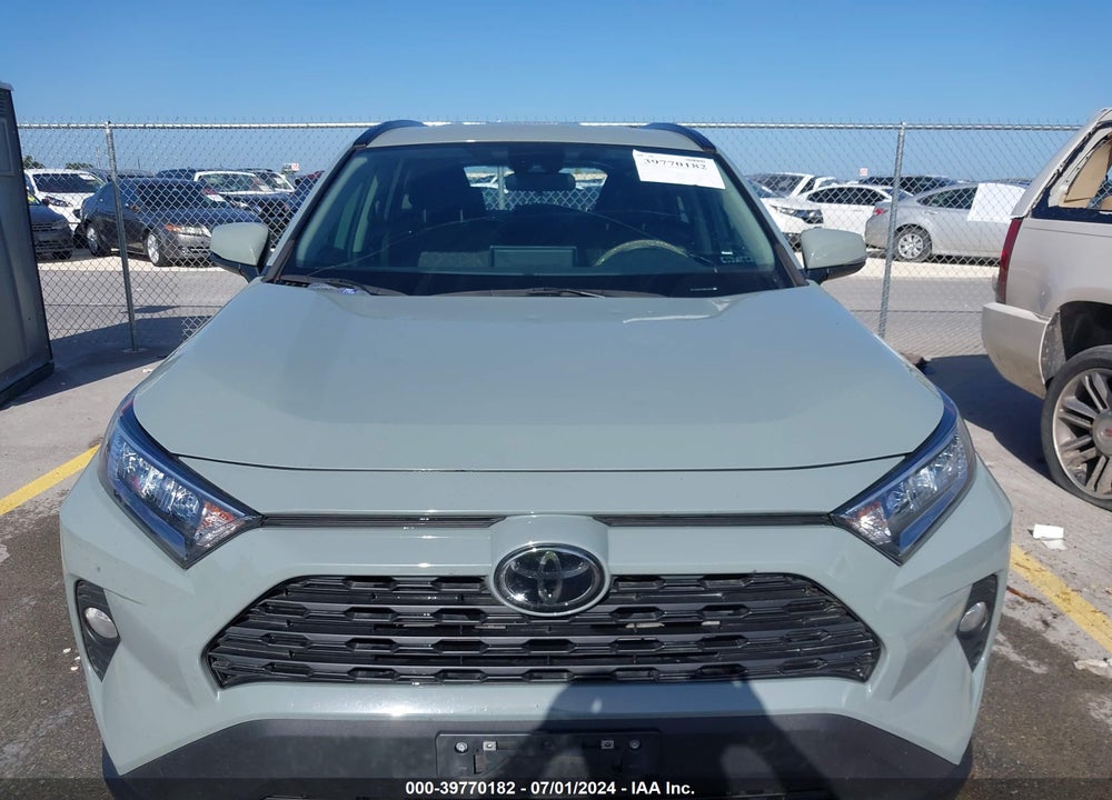 2021 TOYOTA RAV4 XLE VIN: 2T3W1RFV4MW139323