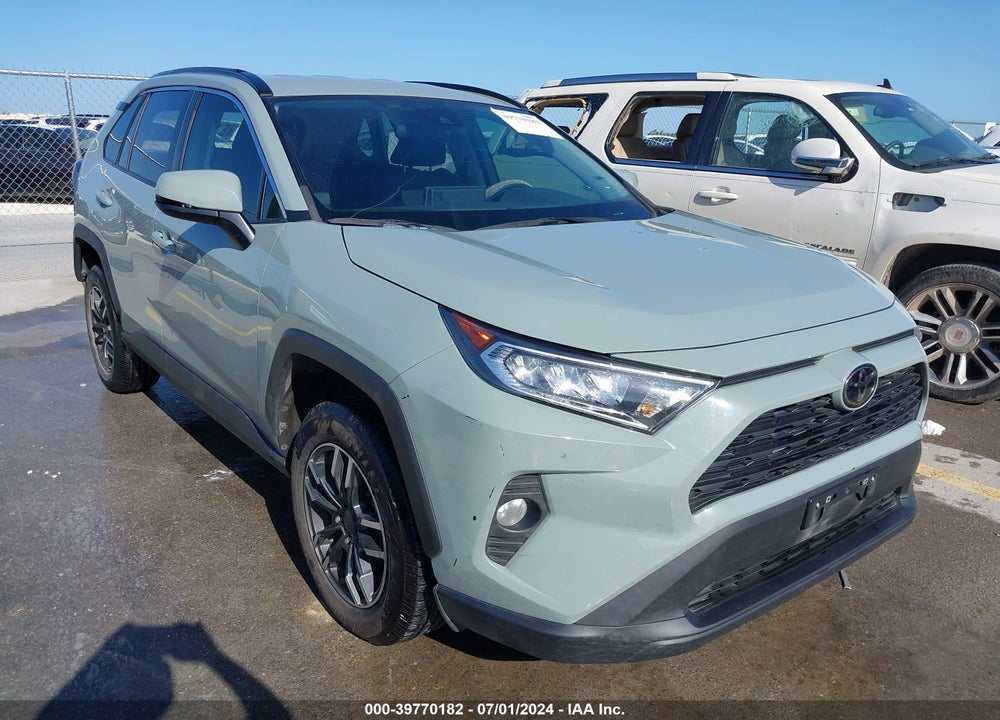 2021 TOYOTA RAV4 XLE VIN: 2T3W1RFV4MW139323
