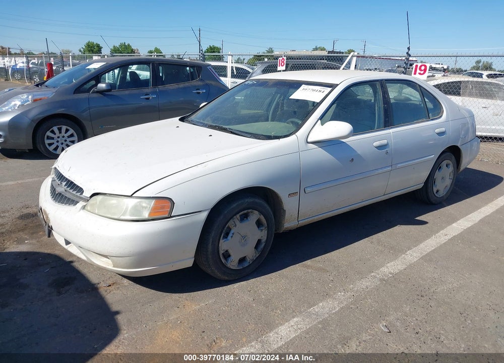 2001 NISSAN ALTIMA GXE VIN: 1N4DL01D81C223578