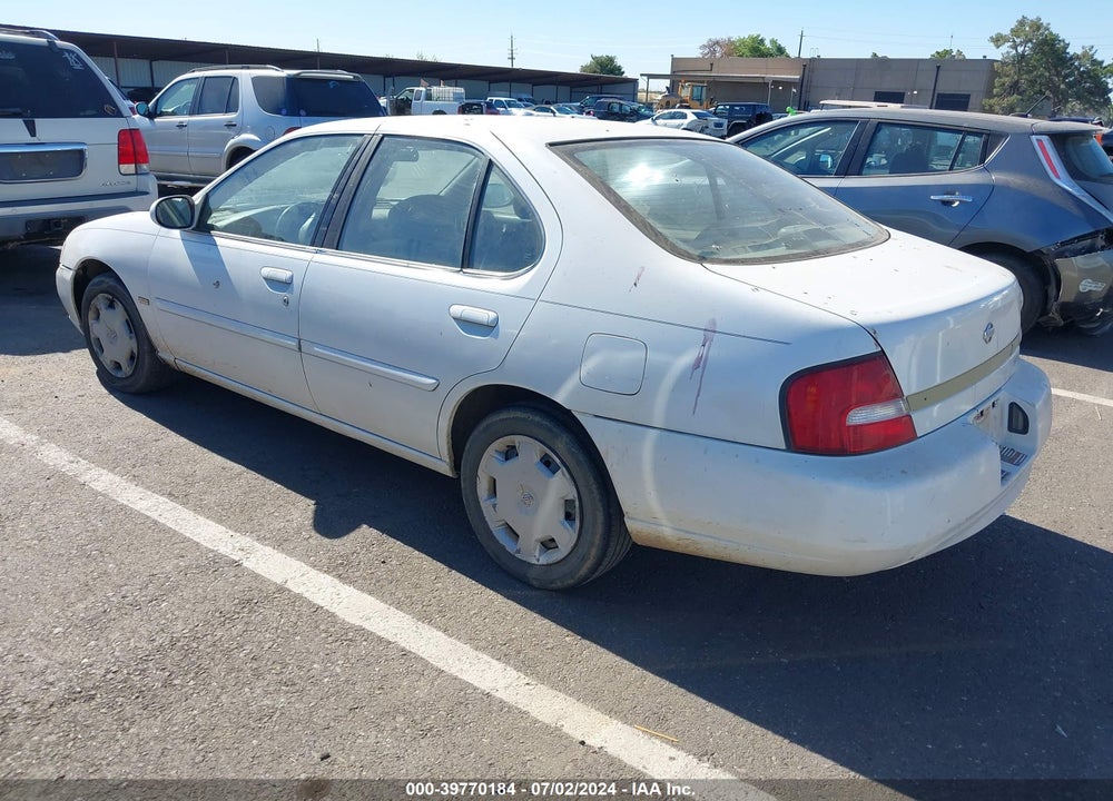 2001 NISSAN ALTIMA GXE VIN: 1N4DL01D81C223578