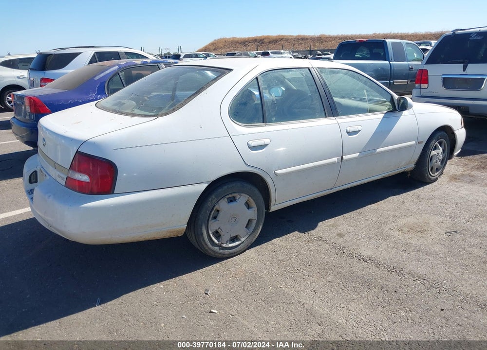 2001 NISSAN ALTIMA GXE VIN: 1N4DL01D81C223578