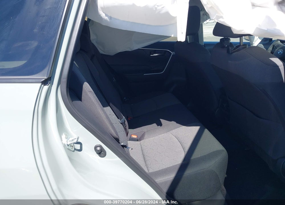 2021 TOYOTA RAV4 XLE VIN: 2T3W1RFV9MW140774