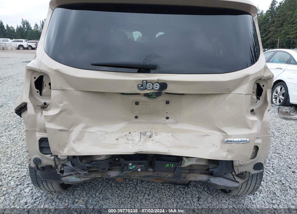2015 JEEP RENEGADE LATITUDE VIN: ZACCJABT9FPC21543