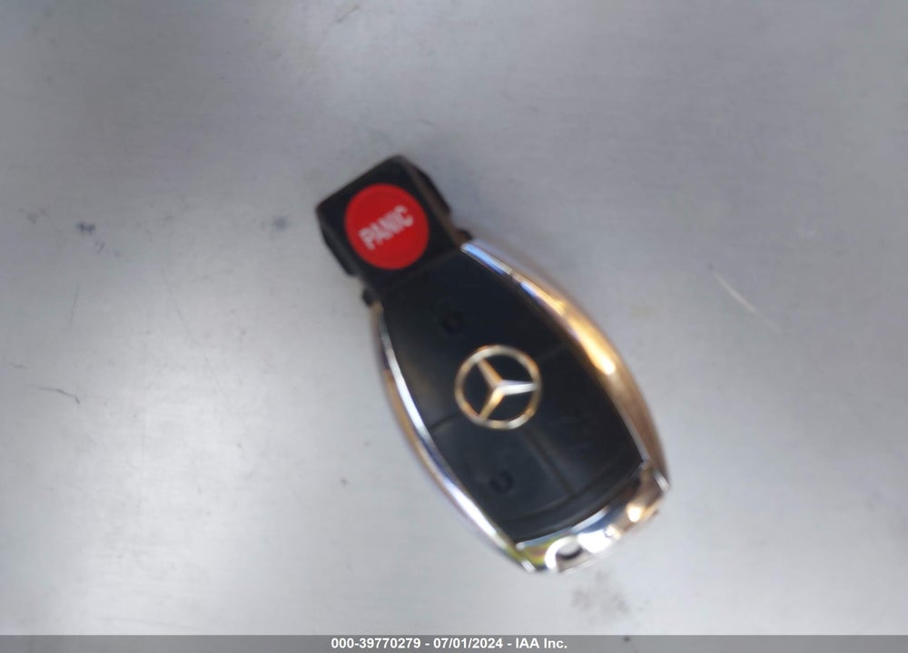 2007 MERCEDES-BENZ S 550 VIN: WDDNG71X47A076160