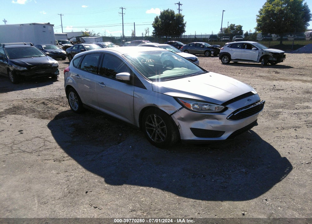 2017 FORD FOCUS SE VIN: 1FADP3K20HL240677