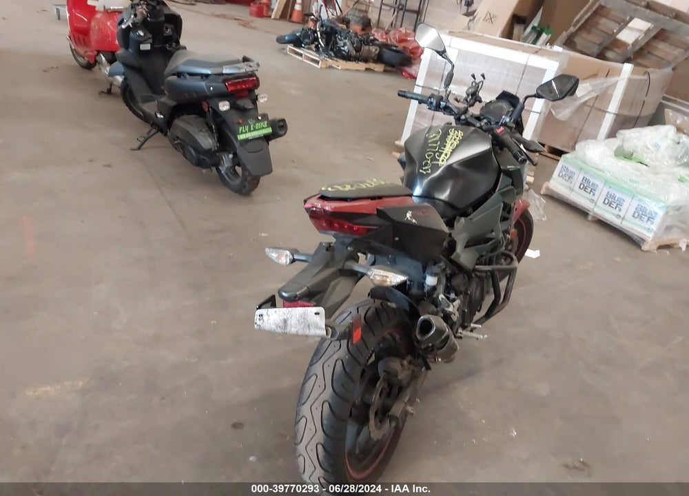 2019 KAWASAKI ER400 D VIN: JKAERKD15KDA49388