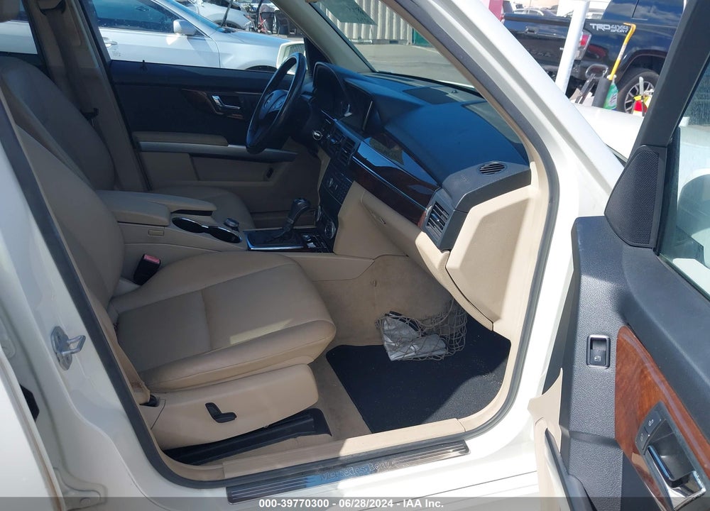 2011 MERCEDES-BENZ GLK 350 VIN: WDCGG5GB4BF657621