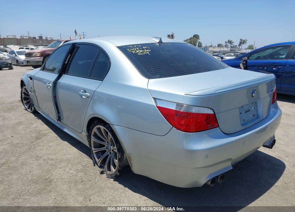 2006 BMW M5 VIN: WBSNB93536B583617