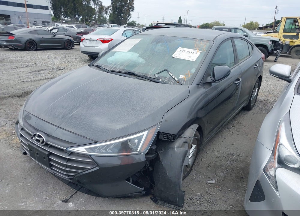 2020 HYUNDAI ELANTRA SEL VIN: 5NPD84LF8LH569526