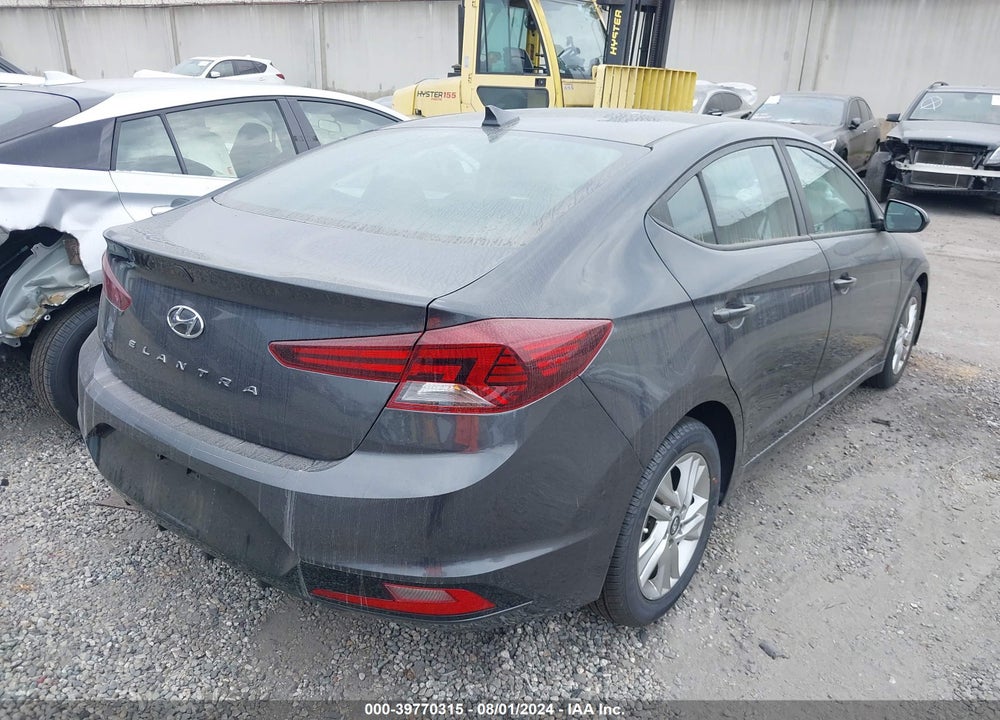 2020 HYUNDAI ELANTRA SEL VIN: 5NPD84LF8LH569526