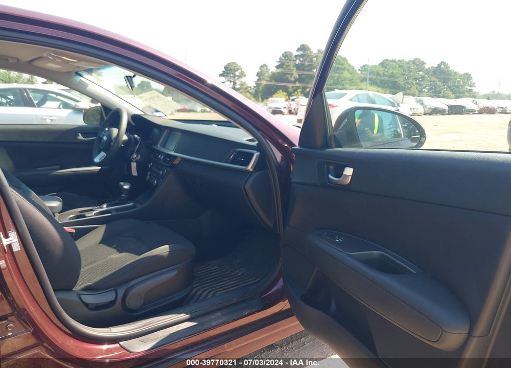 2020 KIA OPTIMA LX VIN: 5XXGT4L39LG412584
