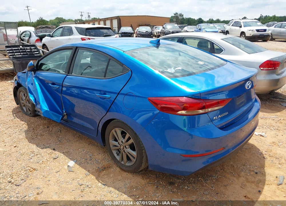 2017 HYUNDAI ELANTRA SE VIN: 5NPD84LF2HH174443