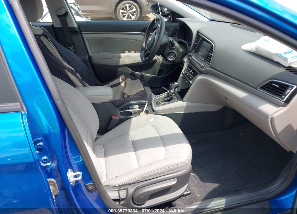 2017 HYUNDAI ELANTRA SE VIN: 5NPD84LF2HH174443