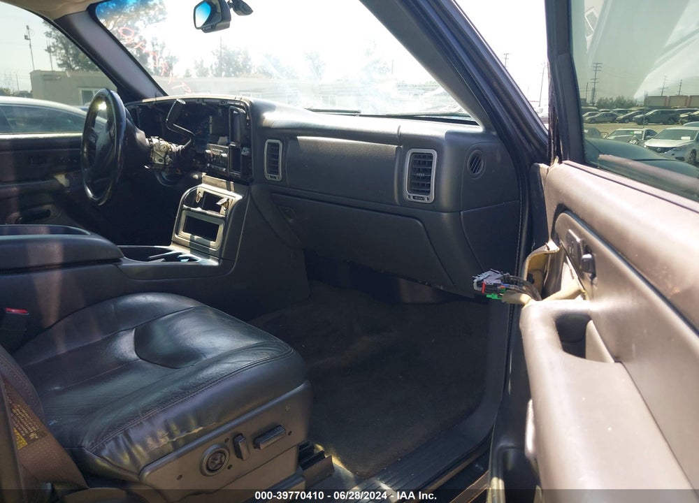 2005 GMC SIERRA 1500 SLT VIN: 2GTEC13T751134802
