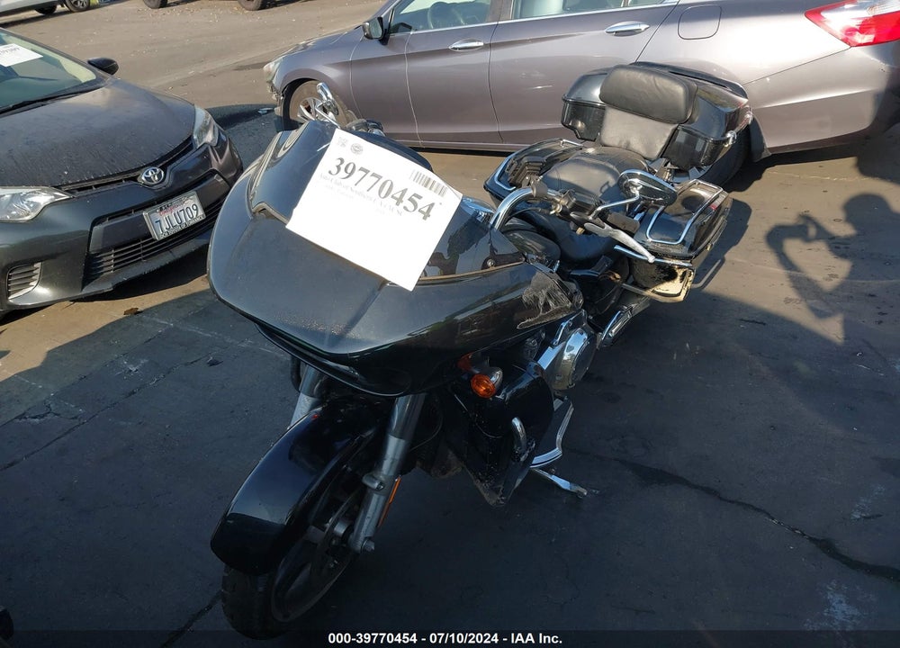 2017 HARLEY-DAVIDSON FLTRXS ROAD GLIDE SPECIAL VIN: 1HD1KTC39HB624030