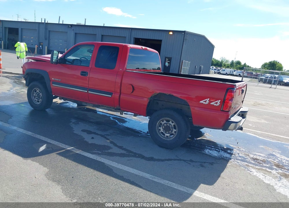 2005 CHEVROLET SILVERADO 2500HD LS VIN: 1GCHK29U45E244176