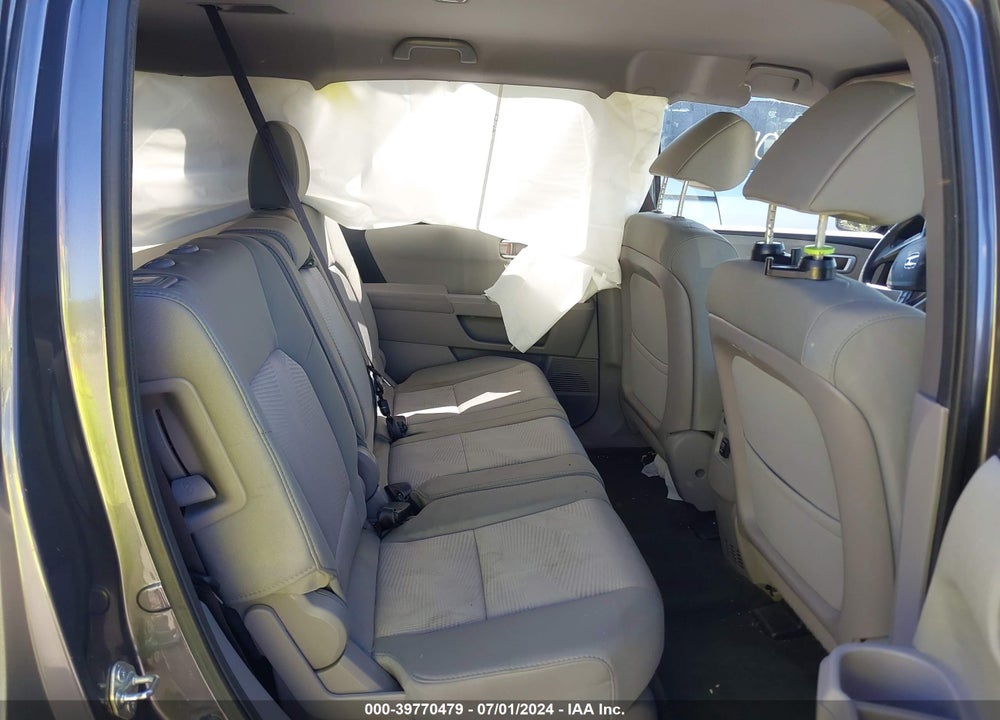 2014 HONDA PILOT LX VIN: 5FNYF4H28EB005213