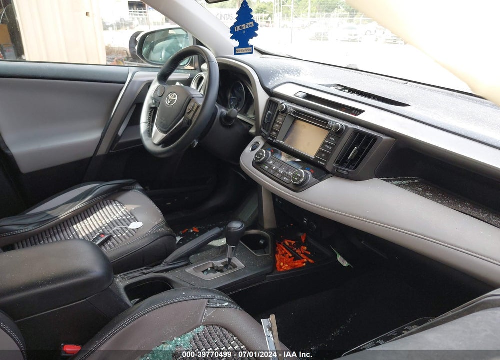 2017 TOYOTA RAV4 XLE VIN: 2T3WFREV8HW392105