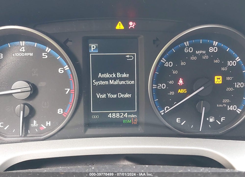 2017 TOYOTA RAV4 XLE VIN: 2T3WFREV8HW392105