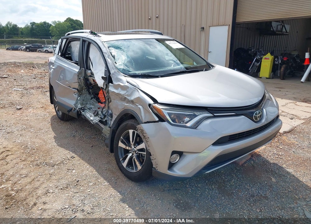 2017 TOYOTA RAV4 XLE VIN: 2T3WFREV8HW392105