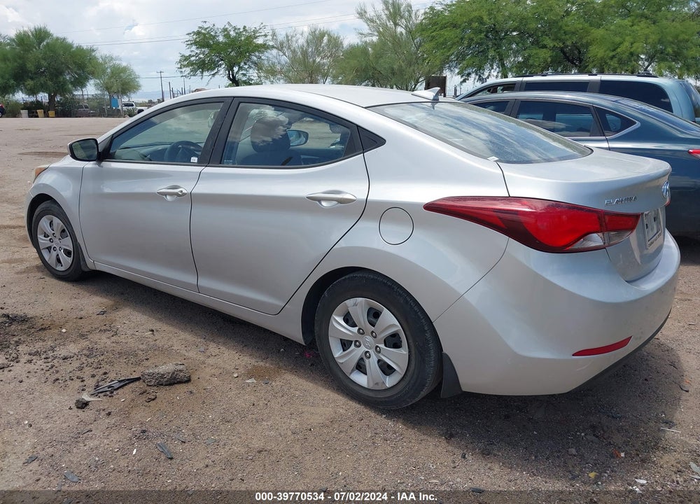 2016 HYUNDAI ELANTRA SE VIN: 5NPDH4AE6GH671018