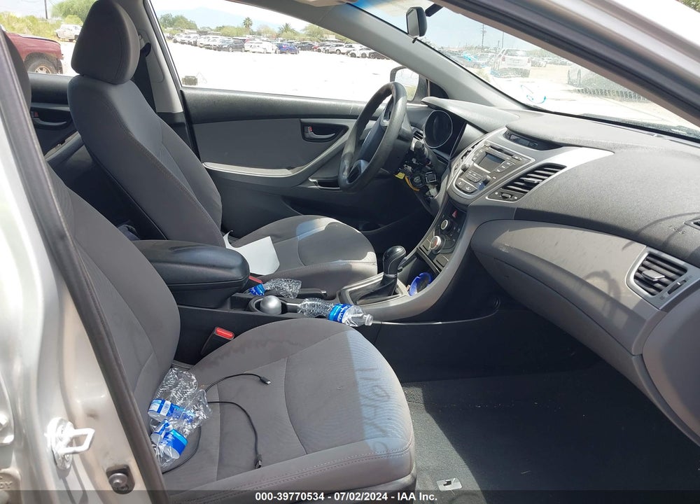 2016 HYUNDAI ELANTRA SE VIN: 5NPDH4AE6GH671018