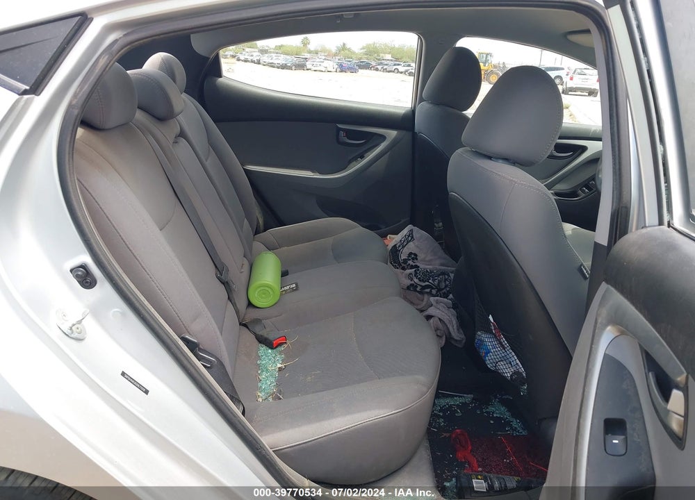 2016 HYUNDAI ELANTRA SE VIN: 5NPDH4AE6GH671018