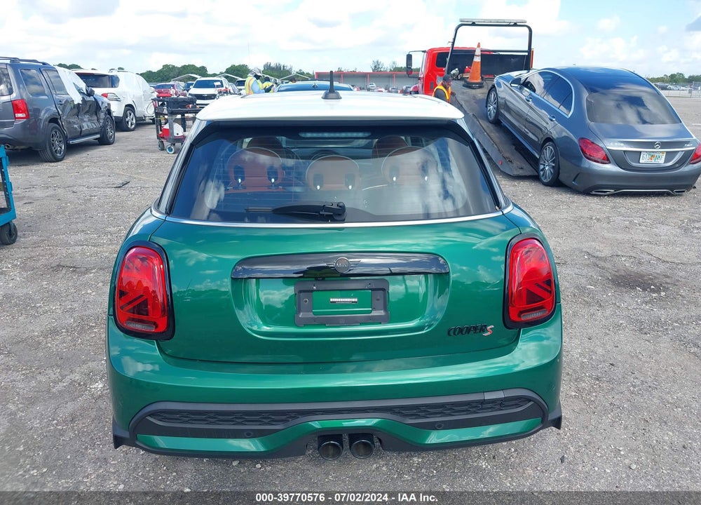 2022 MINI HARDTOP COOPER S VIN: WMW53DK0XN2S07537