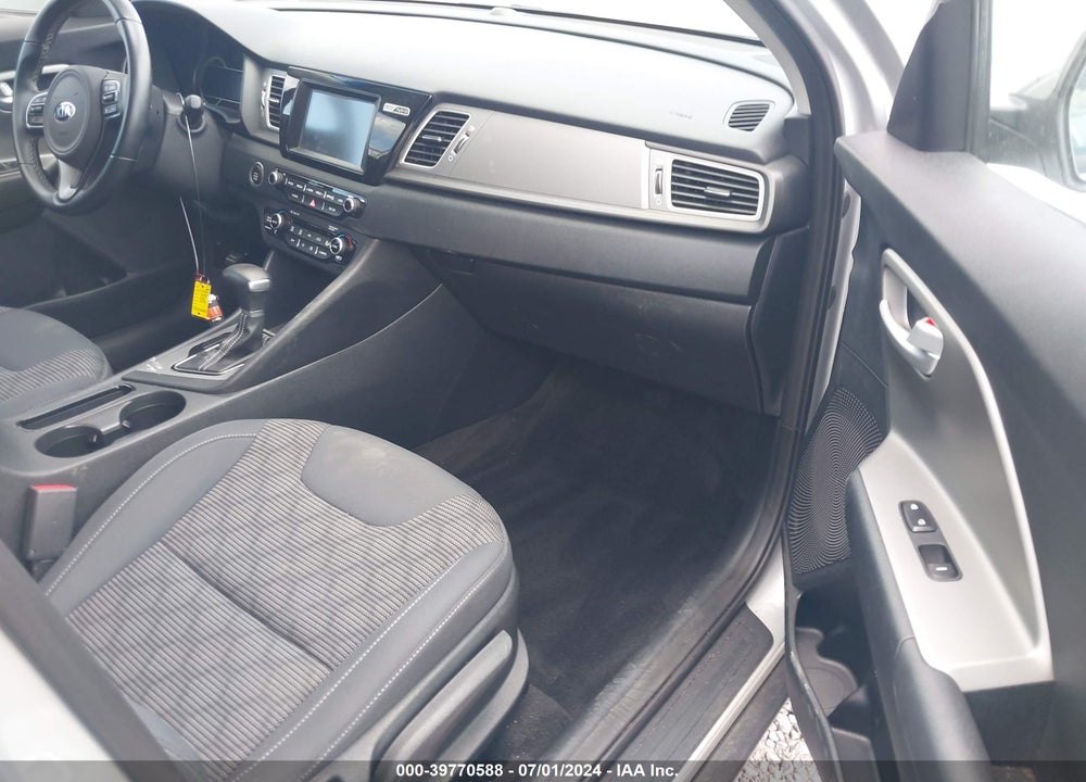 2018 KIA NIRO LX VIN: KNDCB3LC6J5212680