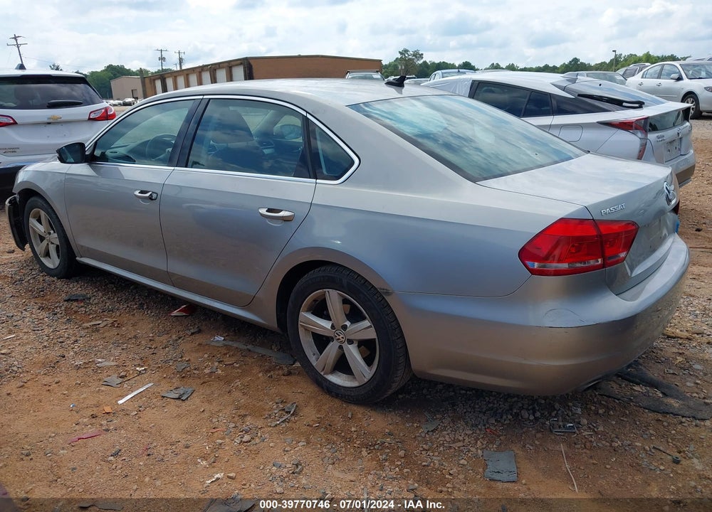 2013 VOLKSWAGEN PASSAT 2.5L SE VIN: 1VWBP7A35DC055051