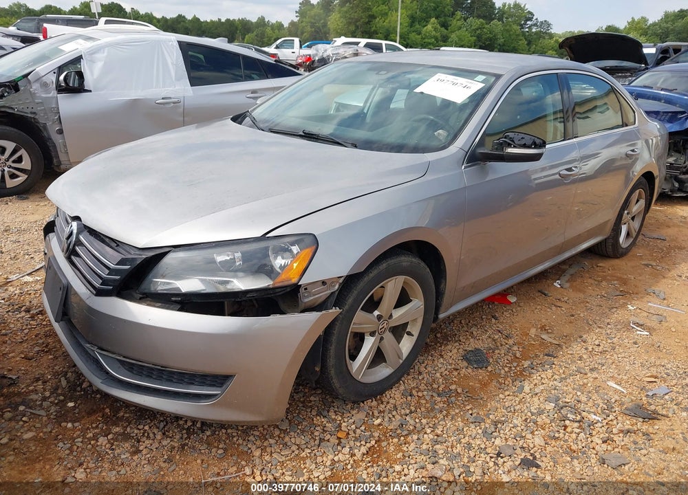 2013 VOLKSWAGEN PASSAT 2.5L SE VIN: 1VWBP7A35DC055051